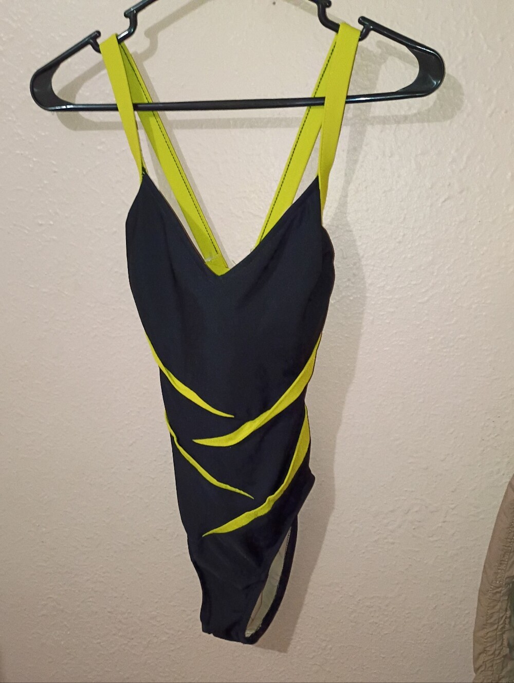 Carol Wior Size 8 One Piece Swimsuit